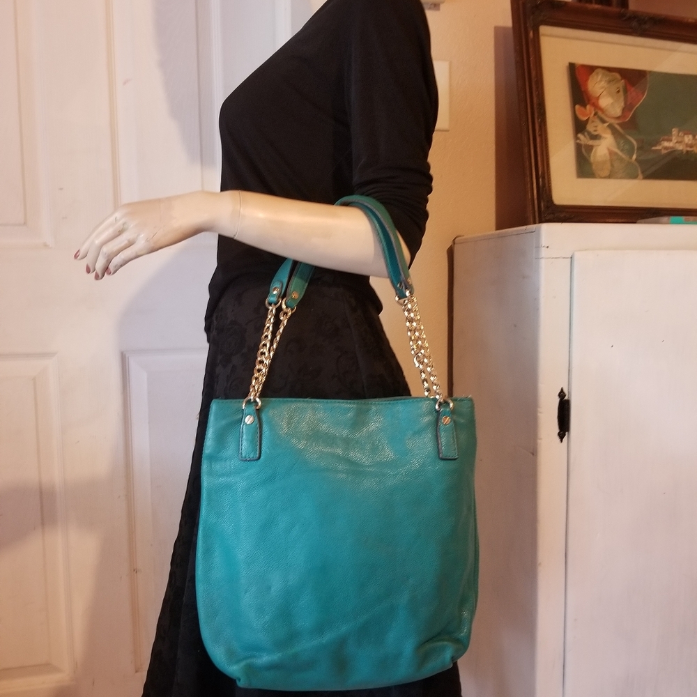 Michael Kors Green Leather Tote Chain Starps
